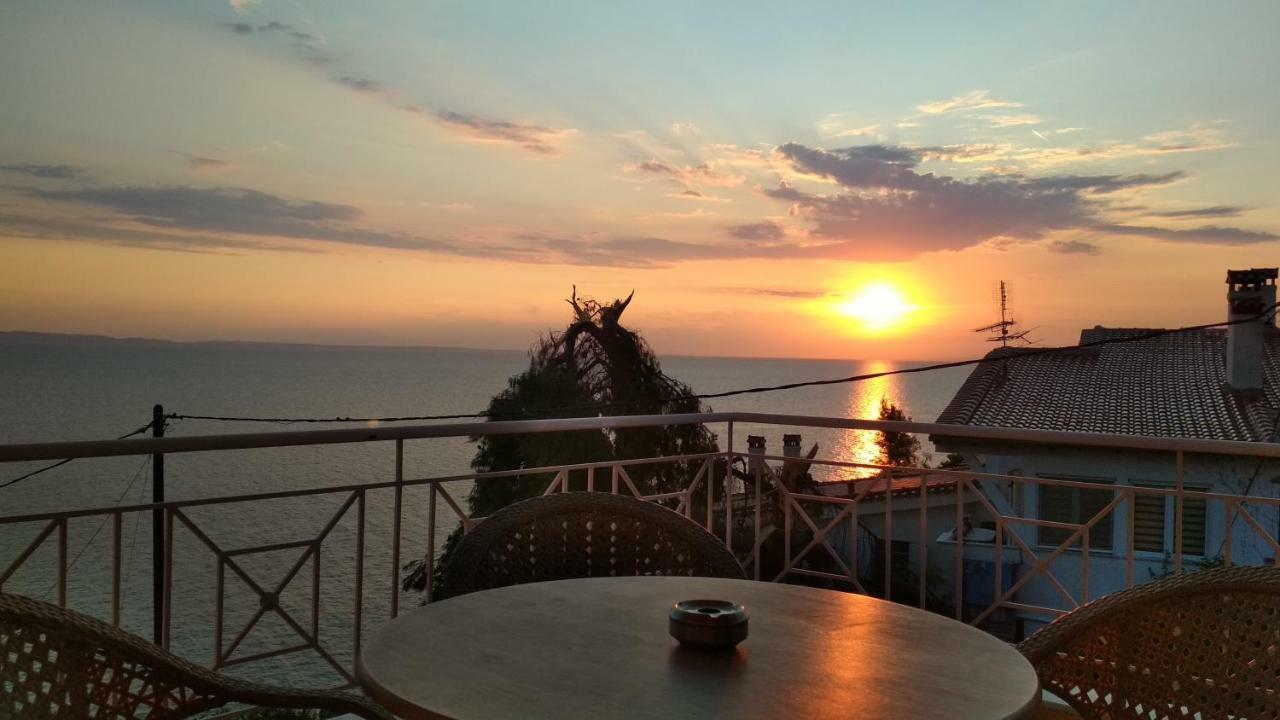 Anesis Seaview Apartment 2 เนโอสมาร์มาราส ภายนอก รูปภาพ